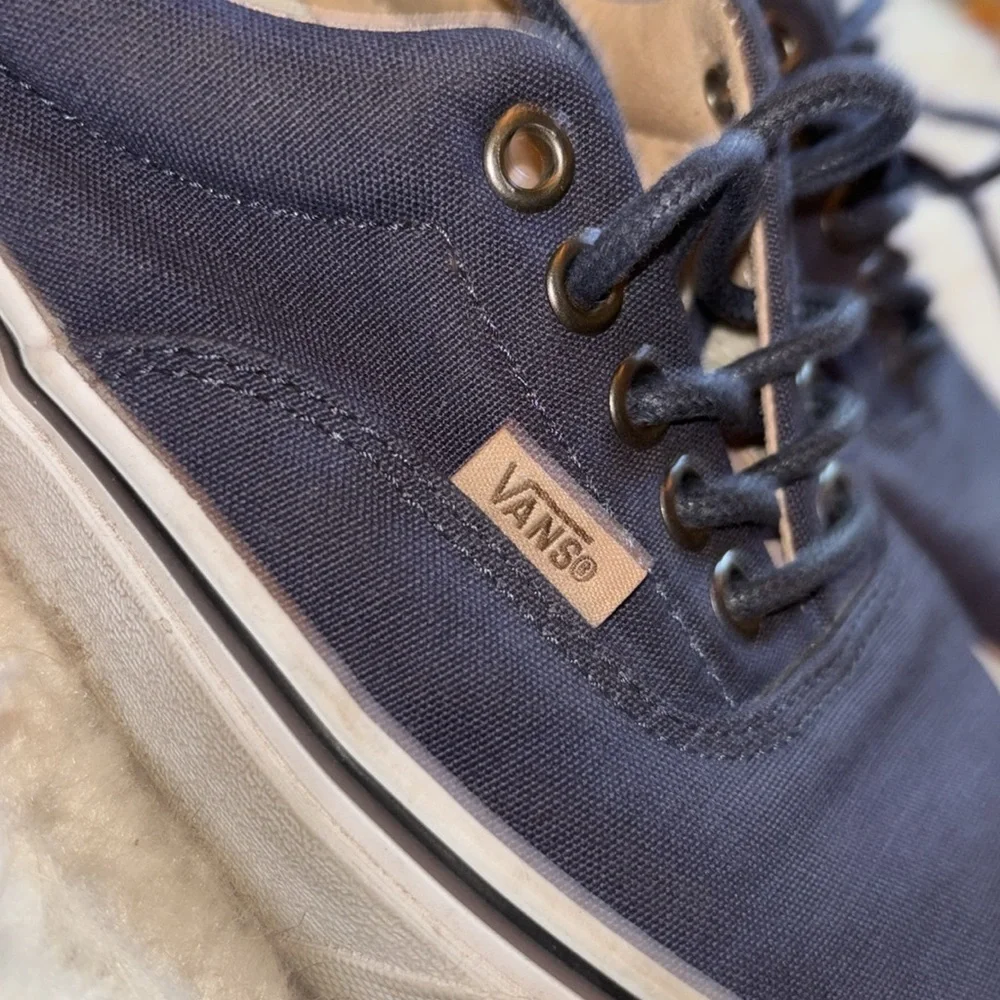 🛹Vans Authentic Era Canvas and Leather Sneakers, Size 8 - Picture 5 of 16